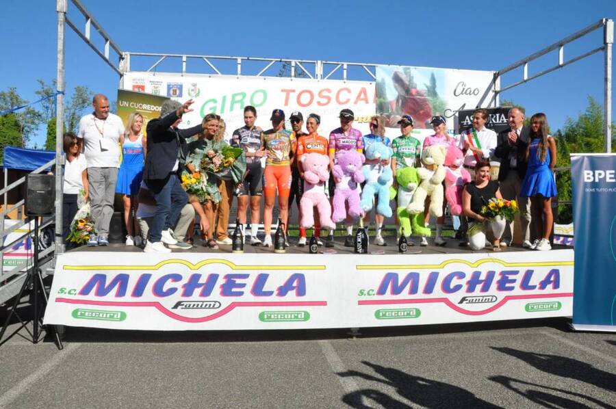 Giro della Toscana femminile: a Segromigno vince Swiererenga, si chiude con la tappa Lucca - Montecatini Terme