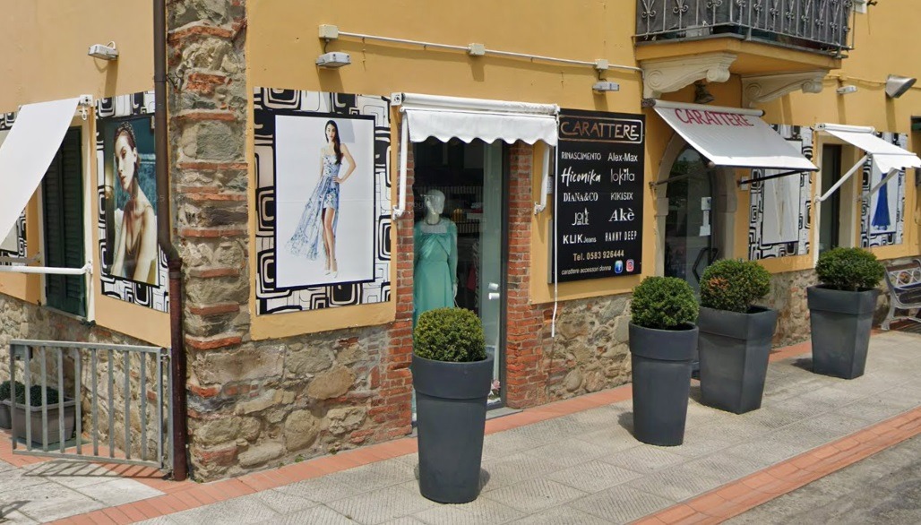 Carattere, negozio di abbigliamento a Camigliano annuncia la chiusura