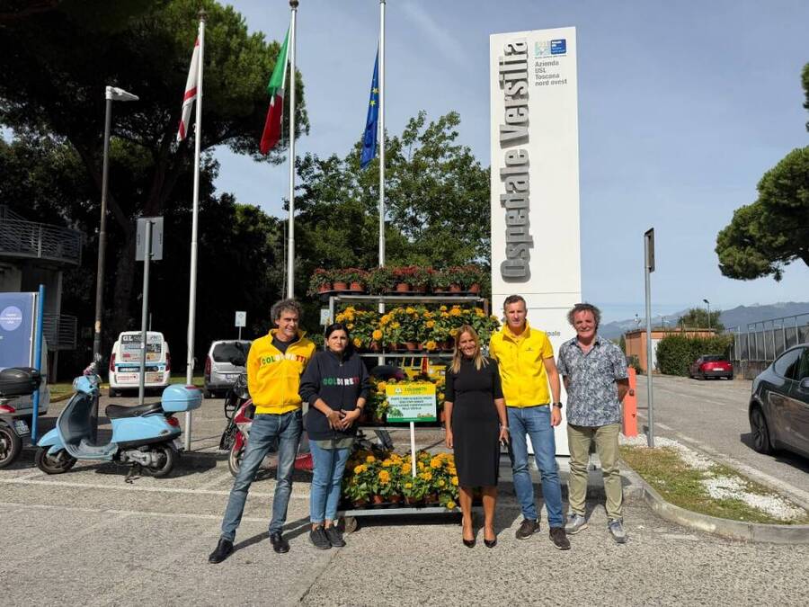 Coldiretti dona 1200 piante all'Ospedale Versilia