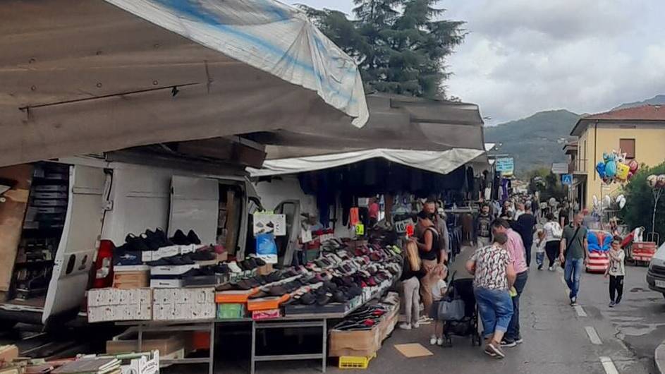 Marlia è in festa con mercato, negozi aperti e artisti