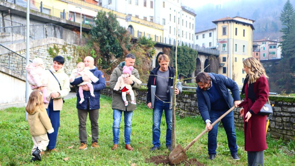 Il Consorzio di Bonifica dona una pianta a ogni neonato
