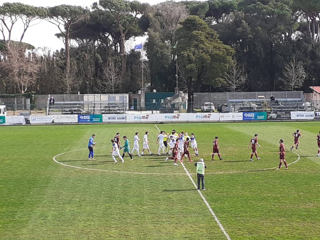 Castelnuovo, con lo Sporting Cecina un ‘brodino’ senza reti