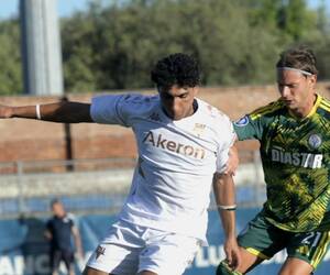 Seravezza, inizia con un poker e elimina il Tau Calcio che é già fuori dalla Coppa