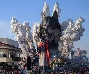 Carnevale d’estate: tre serate a Viareggio