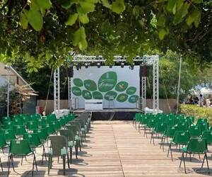 ‘La Versilia in un click’: a Tonfano una notte tra fotografie, musica e memoria