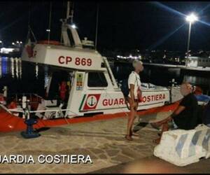 Paura per un giovane disperso in mare a Viareggio: trovato in ipotermia